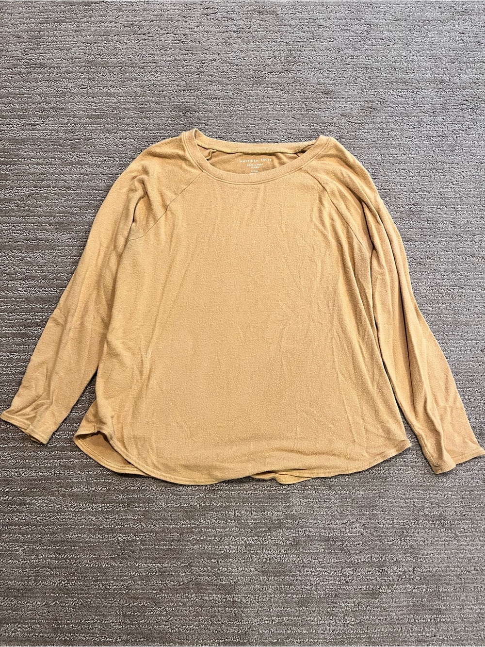 American Eagle Crewneck Top in Mustard